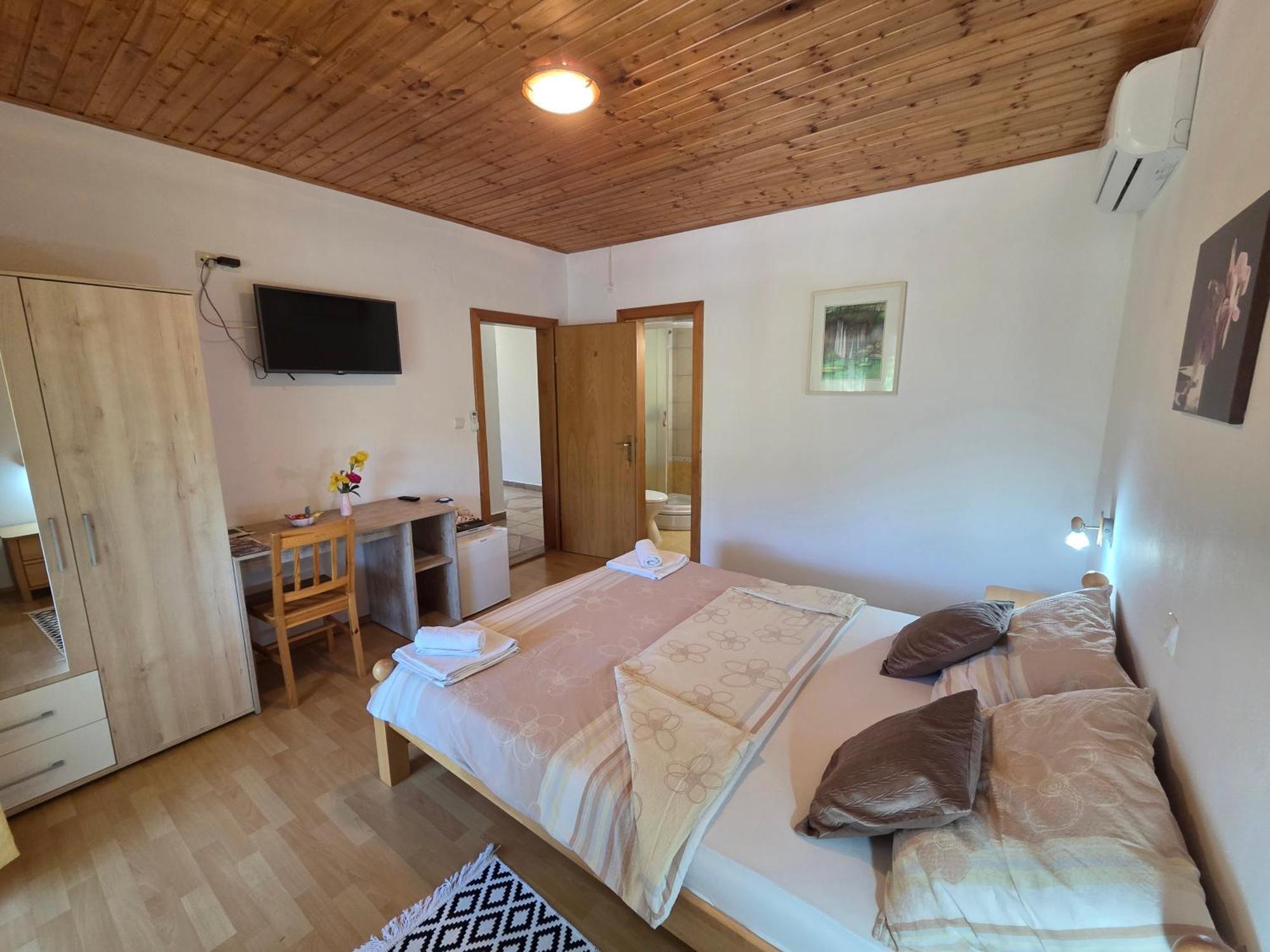 Apartman & Sobe Orhideja Smoljanac Eksteriør bilde